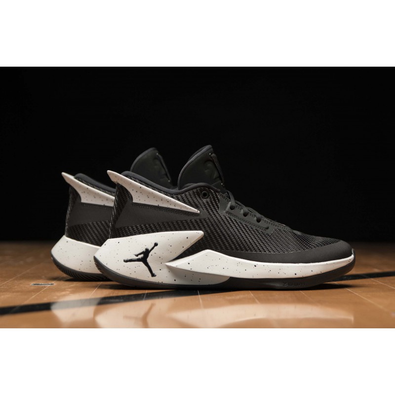 jordan fly lockdown black